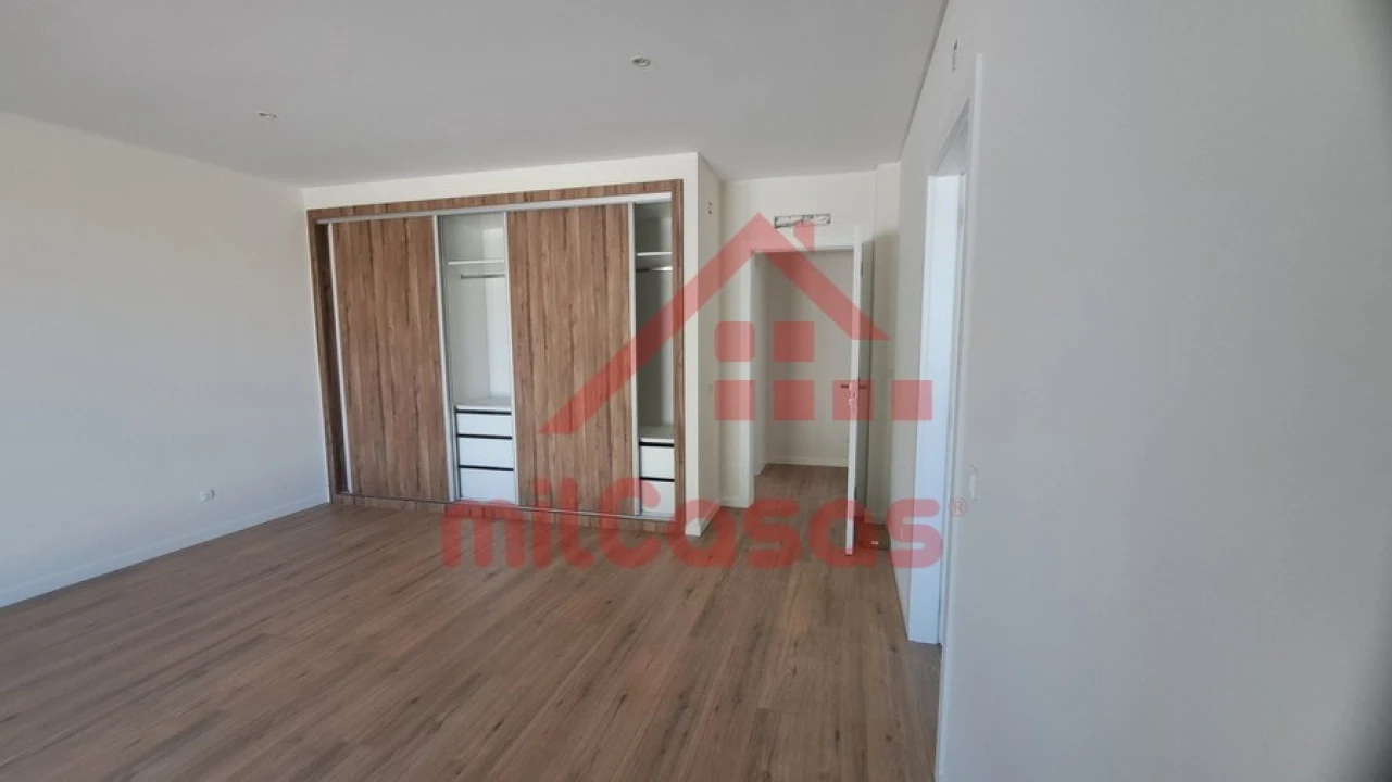 Moradia T3 para Venda em A dos Cunhados e Maceira Foto 14
