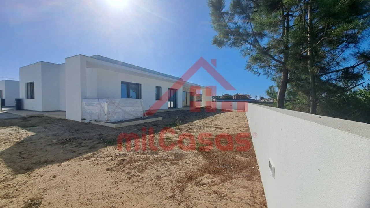Moradia T3 para Venda em A dos Cunhados e Maceira Foto 30