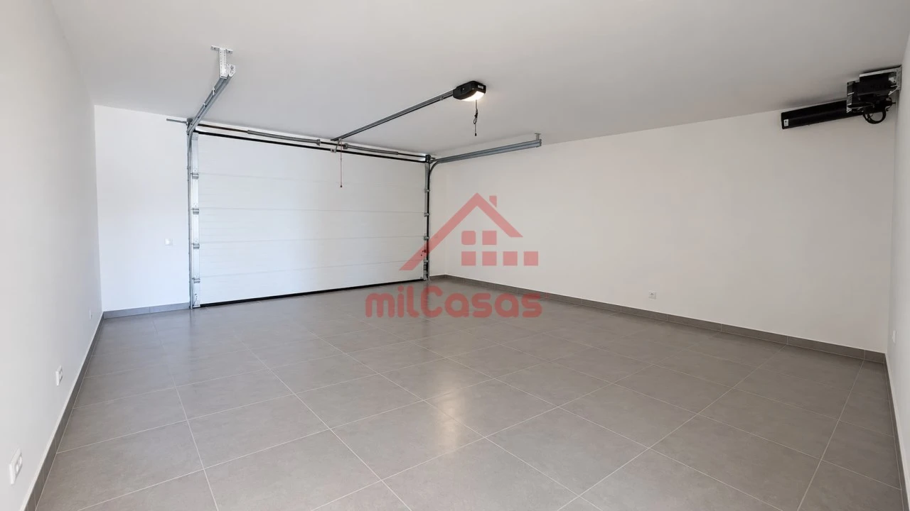 Moradia T3 para Venda em A dos Cunhados e Maceira Foto 32