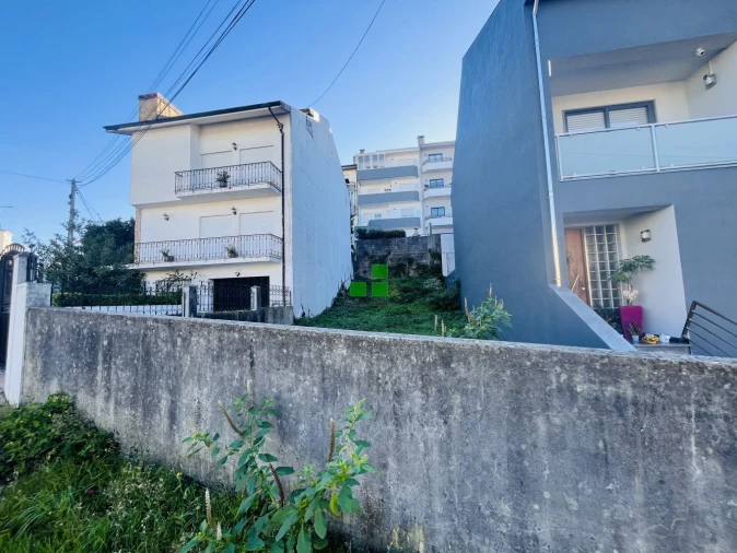 Terreno para Venda em Gondomar (São Cosme), Valbom e Jovim Foto 2