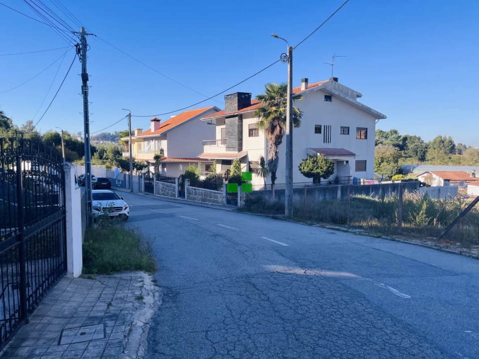 Terreno para Venda em Gondomar (São Cosme), Valbom e Jovim Foto 3