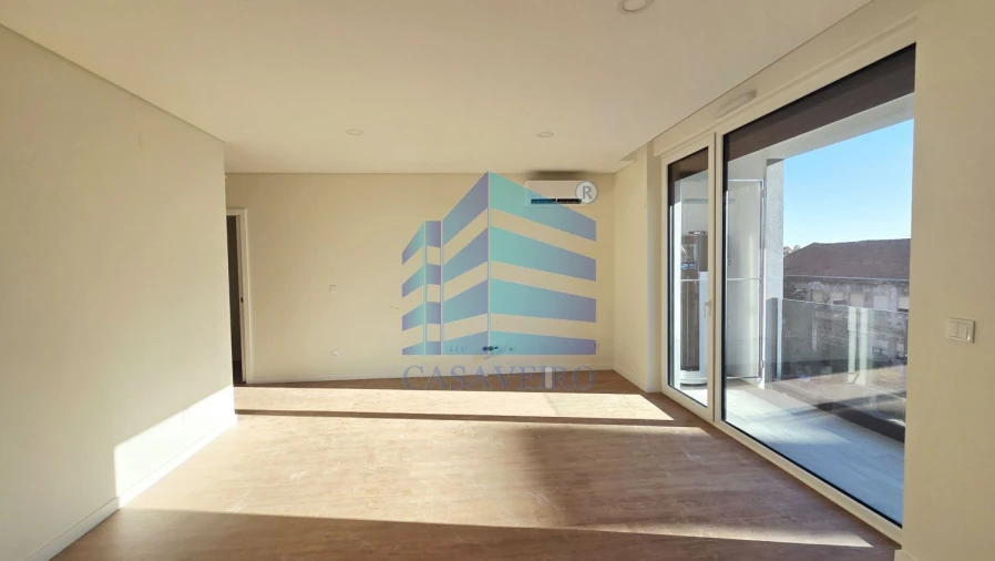 Apartamento T2 para Venda em Glória e Vera Cruz Foto 3