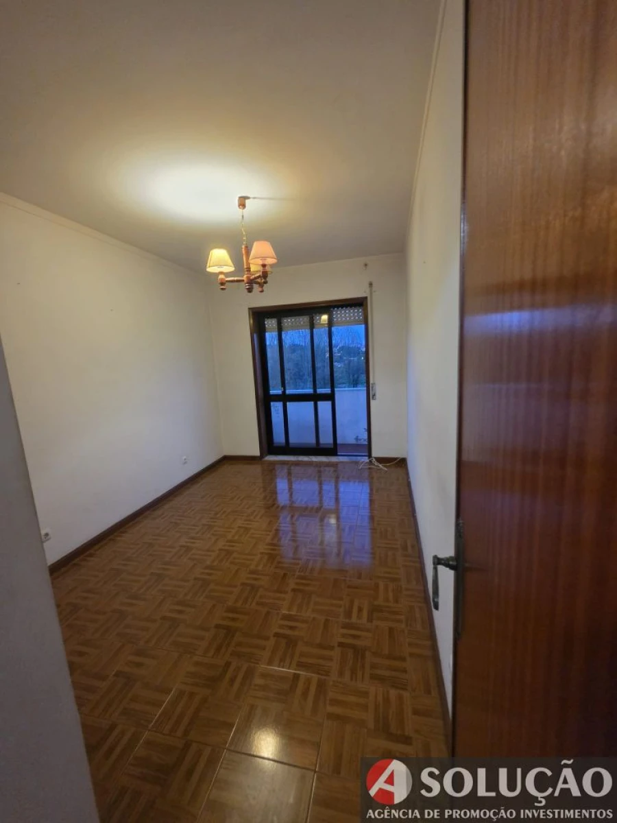 Apartamento T2 para Venda em Mafamude e Vilar do Paraíso Foto 8
