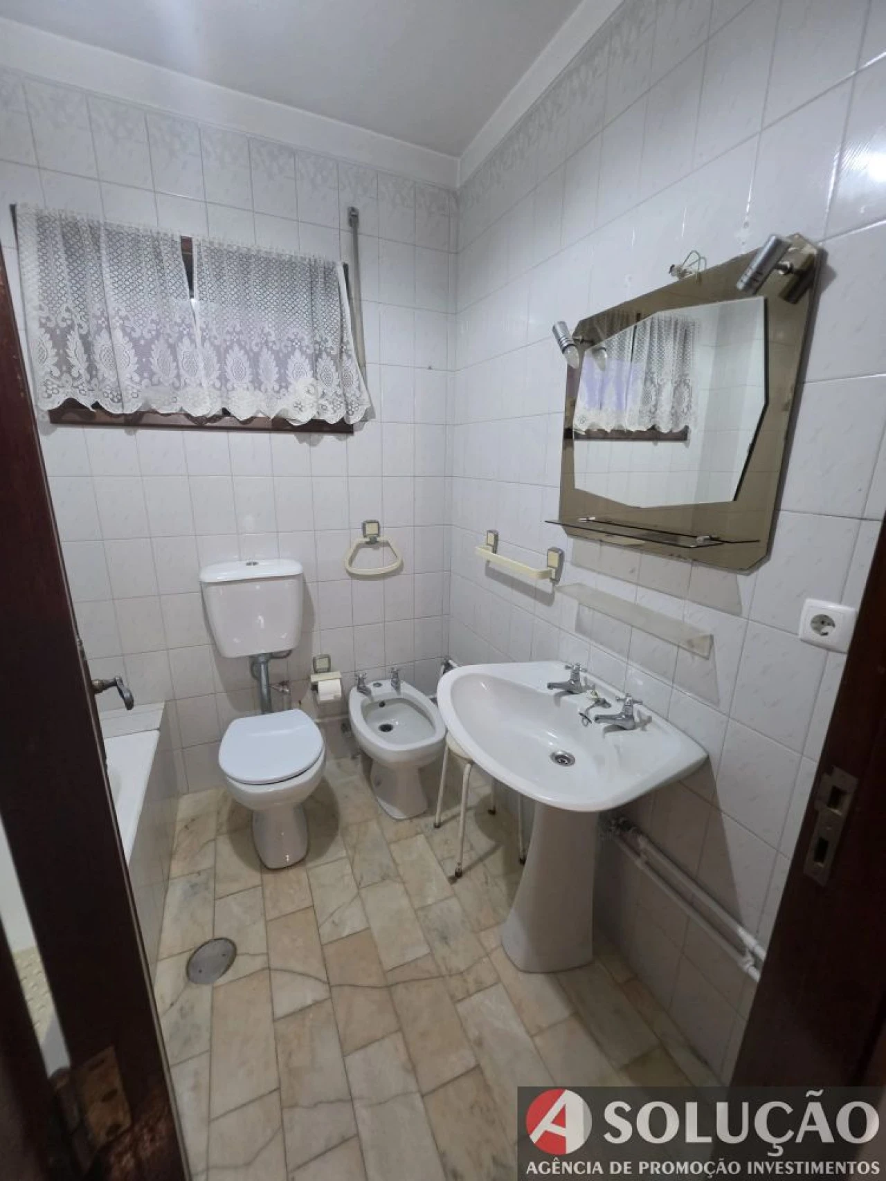 Apartamento T2 para Venda em Mafamude e Vilar do Paraíso Foto 18