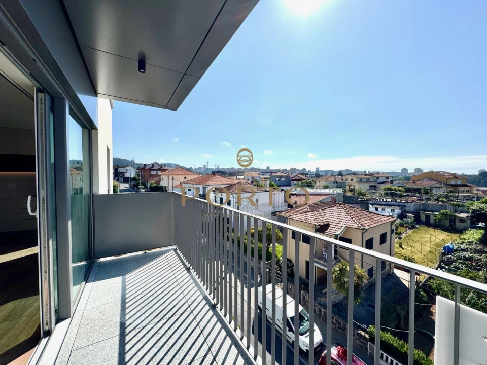 Apartamento T3 para Venda em Oliveira do Douro Foto 21