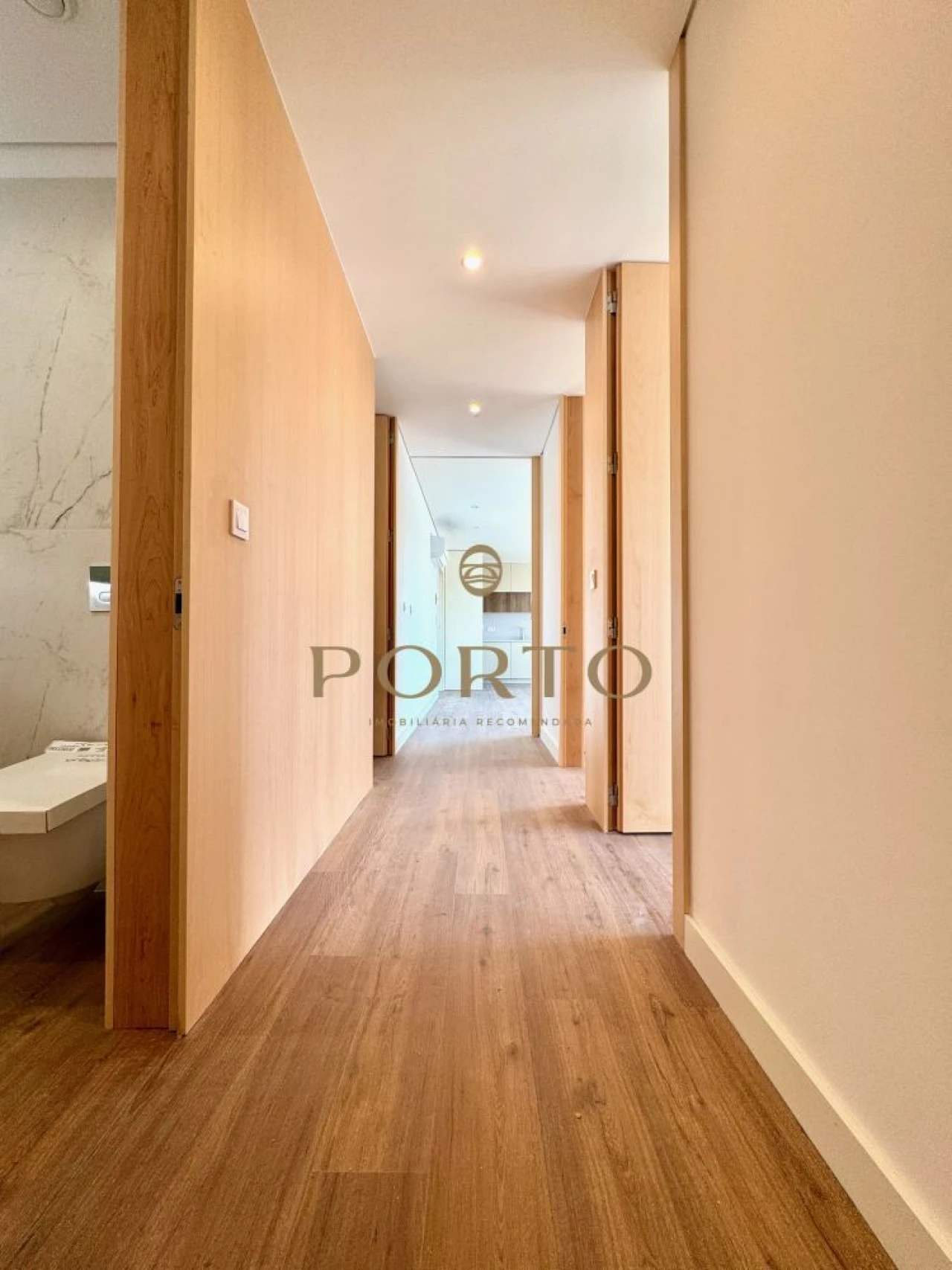 Apartamento T3 para Venda em Oliveira do Douro Foto 8