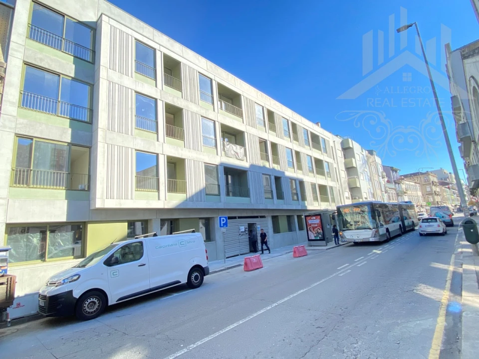 Apartamento para Venda em Cedofeita, Santo Ildefonso, Sé, Miragaia, São Nicolau e Vitória Foto 1