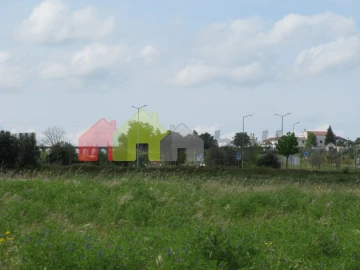 Terreno para Venda em Bacelo e Senhora da Saúde