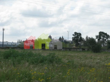 Terreno para Venda em Bacelo e Senhora da Saúde