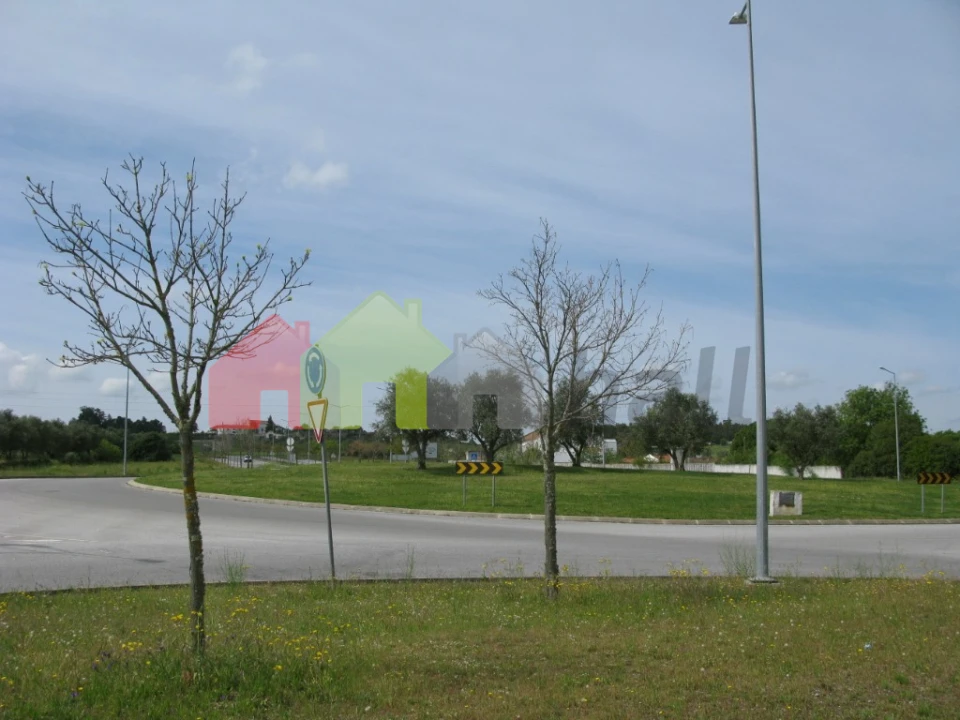 Terreno para Venda em Bacelo e Senhora da Saúde Foto 11