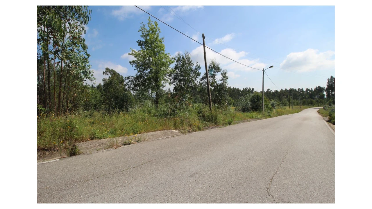 Terreno para Venda em Anobra Foto 1