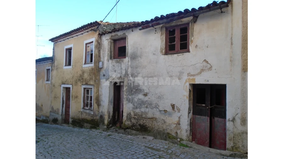 Moradia para Venda em Cebolais de Cima e Retaxo