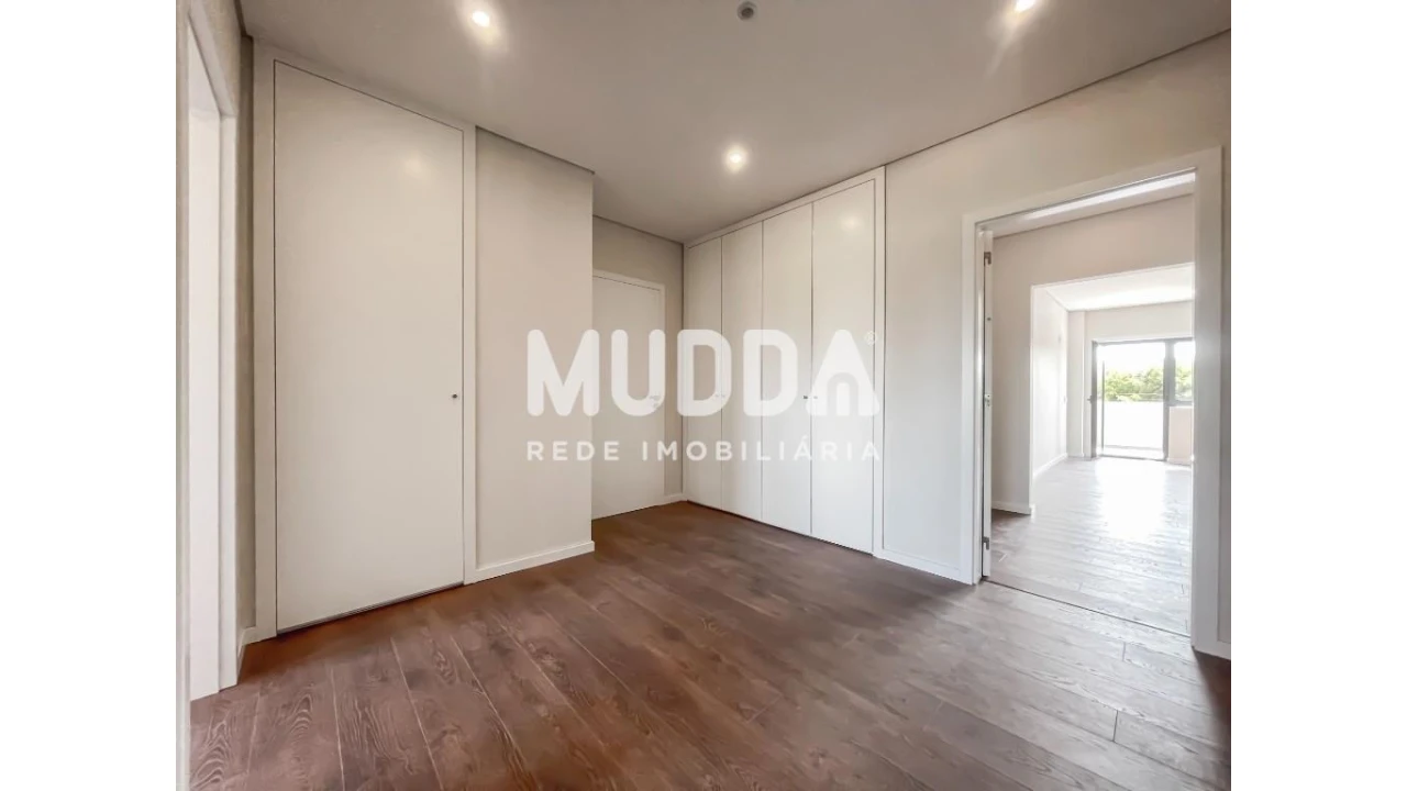 Apartamento T4 para Venda em O. Azeméis, Riba-Ul, Ul, Macinhata Seixa, Madail Foto 26