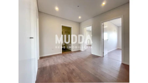 Apartamento T4 para Venda em O. Azeméis, Riba-Ul, Ul, Macinhata Seixa, Madail