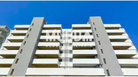 Apartamento T4 para Venda em O. Azeméis, Riba-Ul, Ul, Macinhata Seixa, Madail