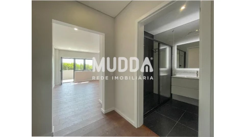 Apartamento T4 para Venda em O. Azeméis, Riba-Ul, Ul, Macinhata Seixa, Madail