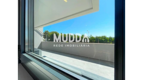 Apartamento T4 para Venda em O. Azeméis, Riba-Ul, Ul, Macinhata Seixa, Madail