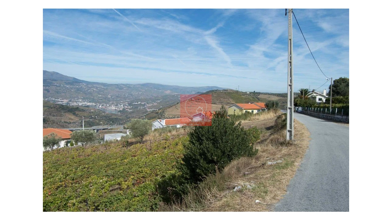 Terreno para Venda em Parada do Bispo e Valdigem Foto 11