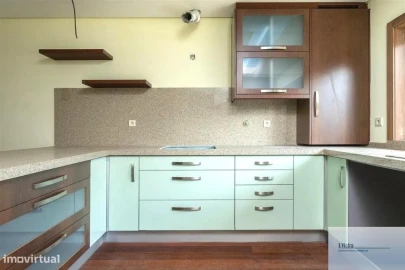 Moradia T4 para Venda em Mafamude e Vilar do Paraíso