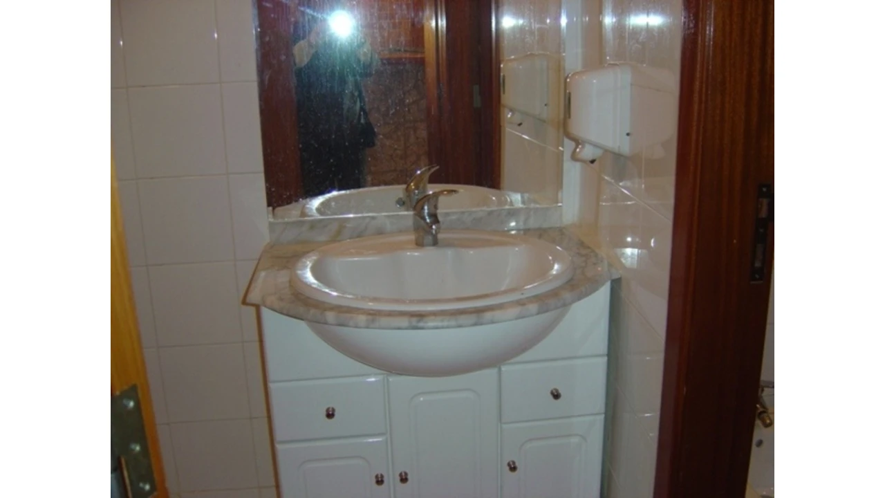 Loja para Venda em Oeiras e São Julião da Barra, Paço de Arcos e Caxias Foto 8