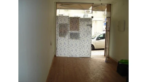 Loja para Venda em Almada, Cova da Piedade, Pragal e Cacilhas