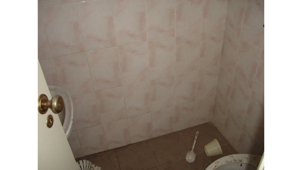 Loja para Venda em Almada, Cova da Piedade, Pragal e Cacilhas Foto 4