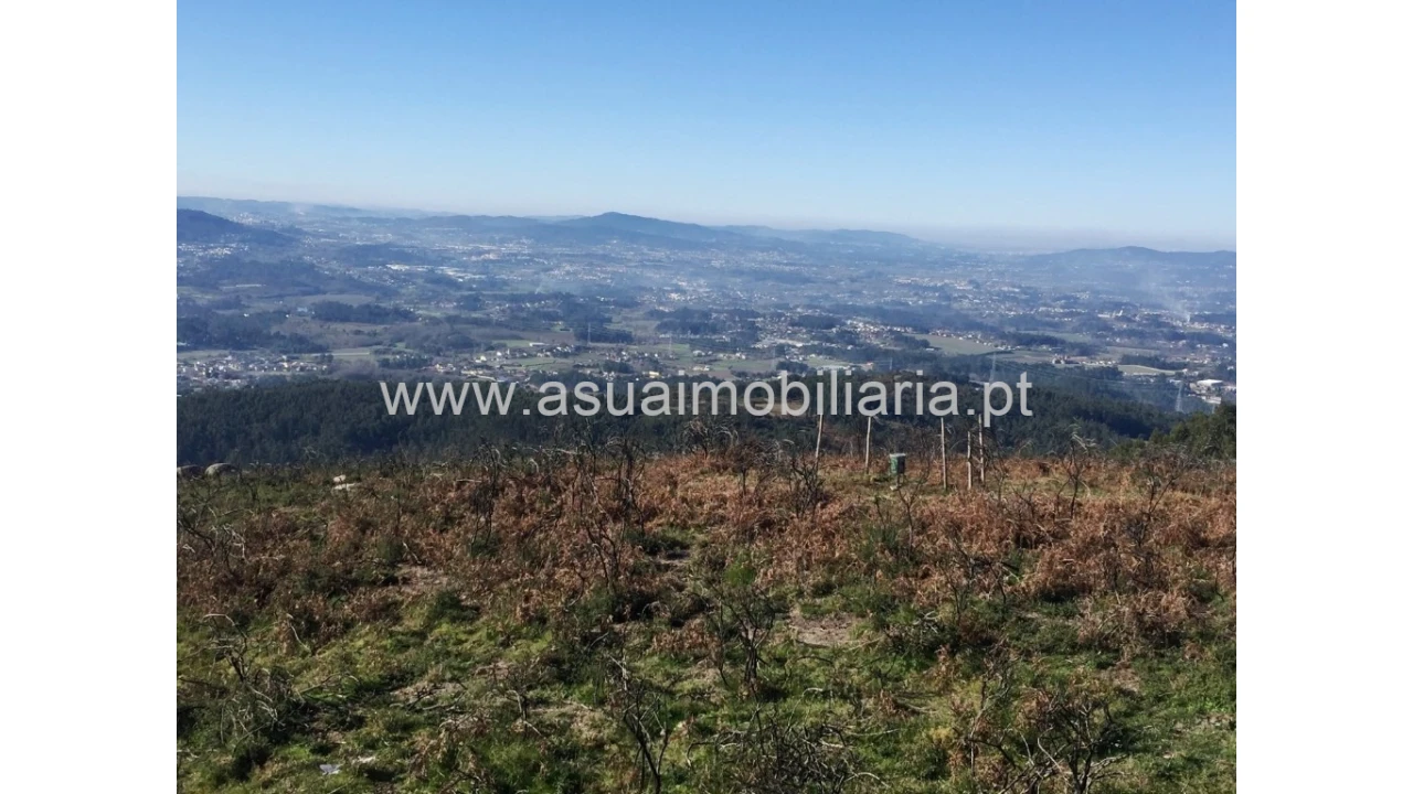 Terreno para Venda em Caires Foto 1