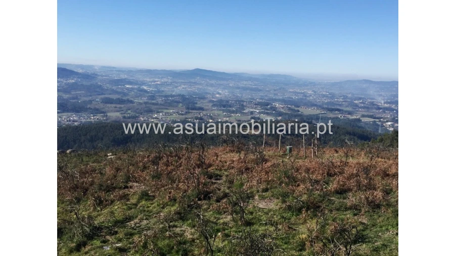 Terreno para Venda em Caires Foto 1