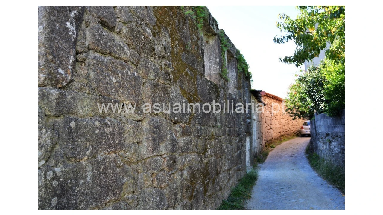 Moradia para Venda em Bouro (Santa Maria) Foto 4