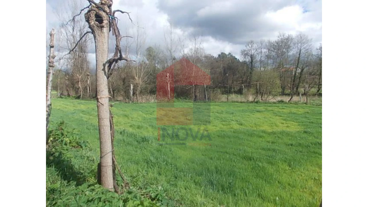 Terreno para Venda em Gême Foto 2