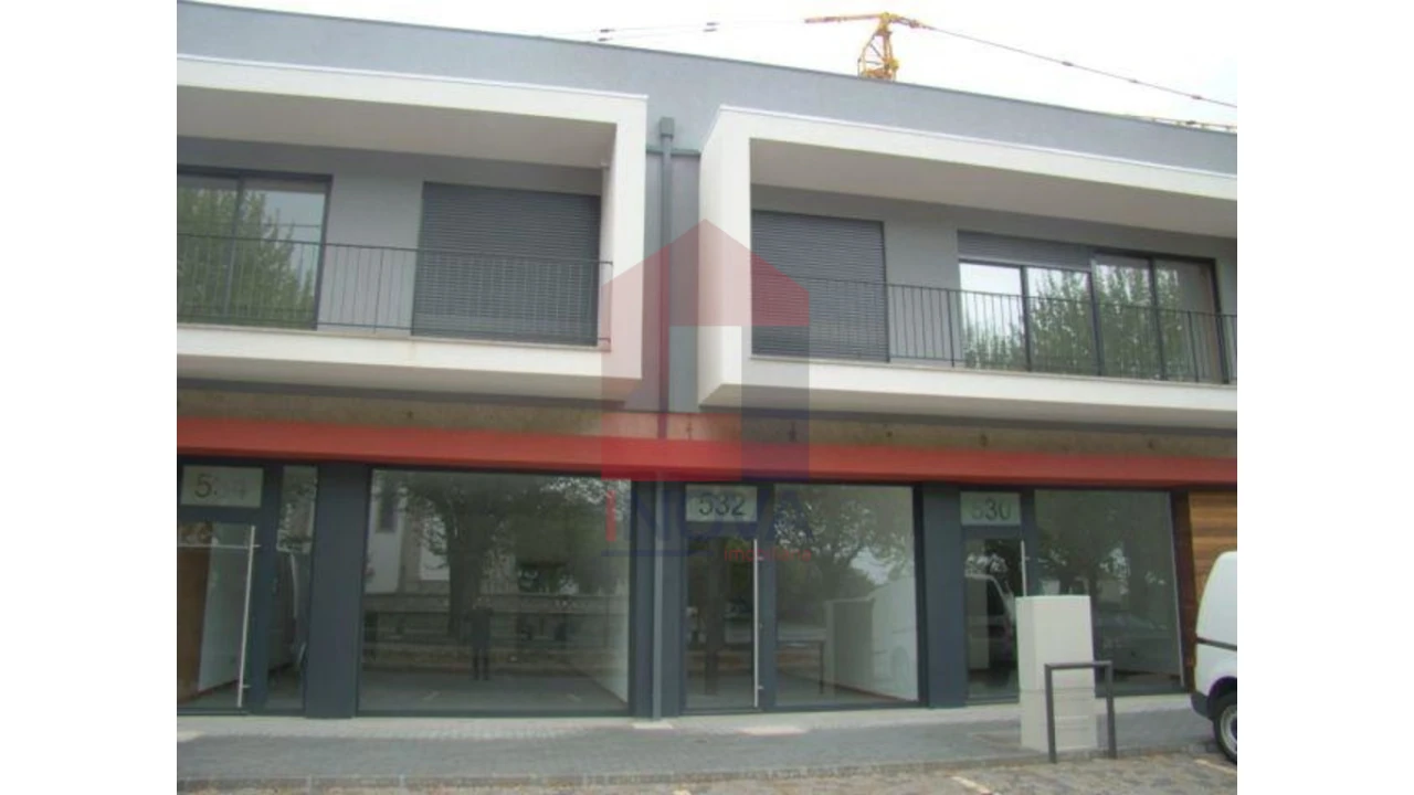 Loja para Venda em Soutelo Foto 2