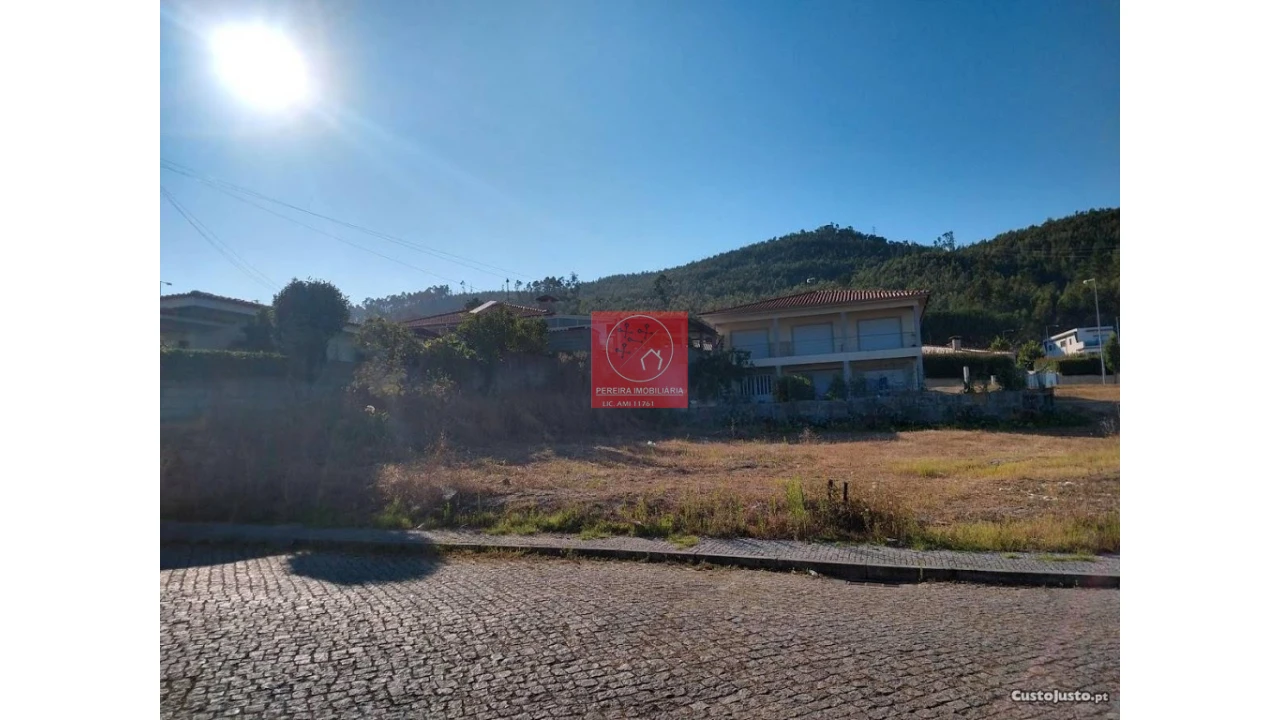 Terreno para Venda em Vermoim Foto 1