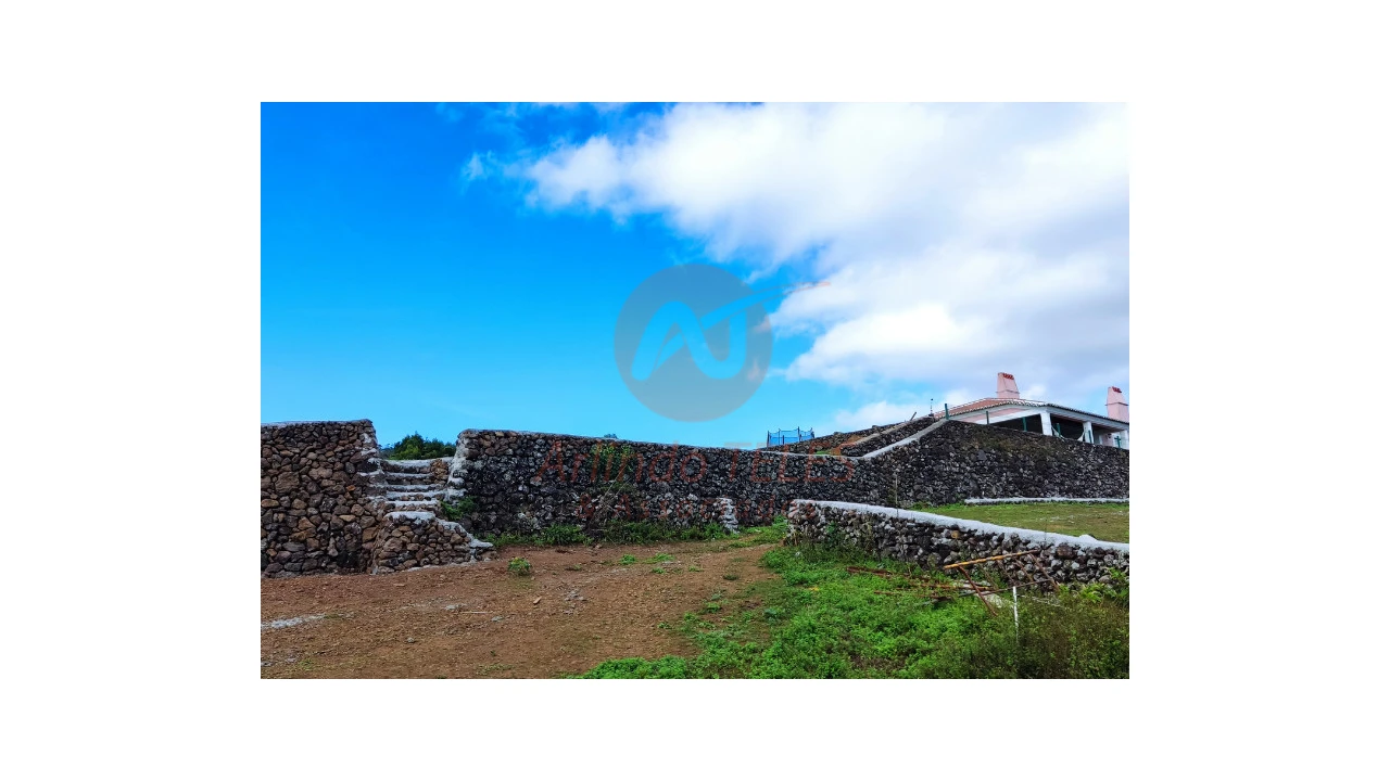 Moradia T3 para Venda em Terra Chã Foto 38