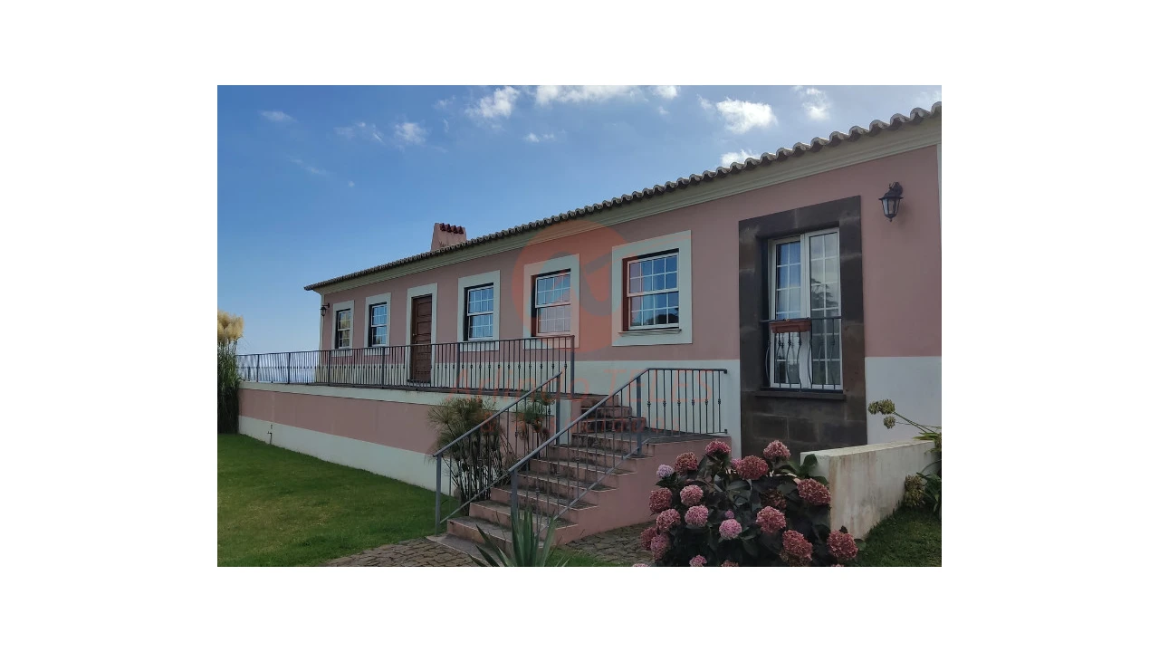 Moradia T3 para Venda em Terra Chã Foto 3