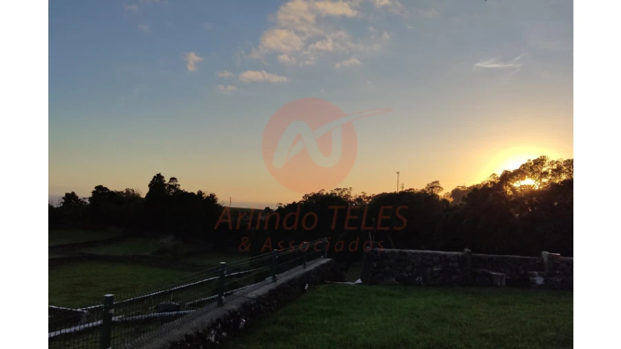 Moradia T3 para Venda em Terra Chã Foto 26