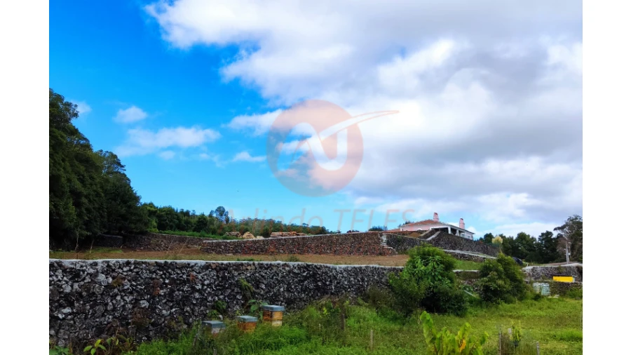 Moradia T3 para Venda em Terra Chã Foto 37