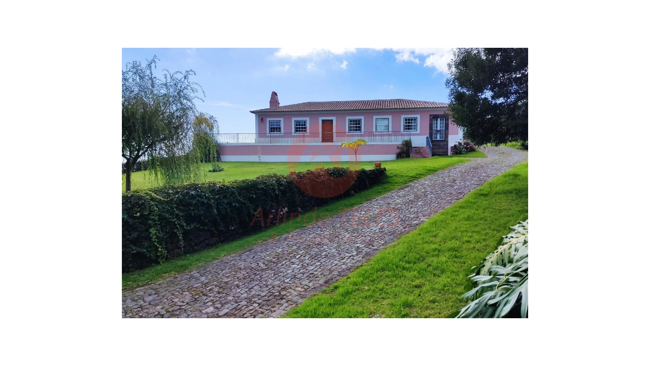 Moradia T3 para Venda em Terra Chã Foto 2