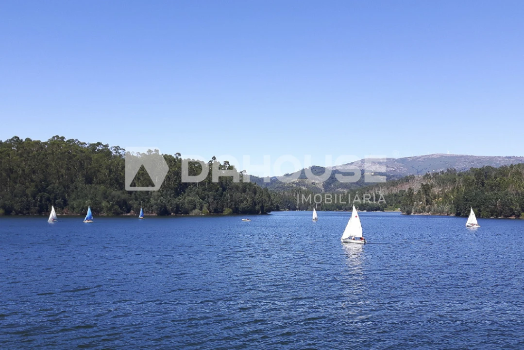 Terreno para Venda em Rossas Foto 11