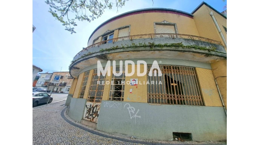 Prédio para Venda em São João da Madeira Foto 5