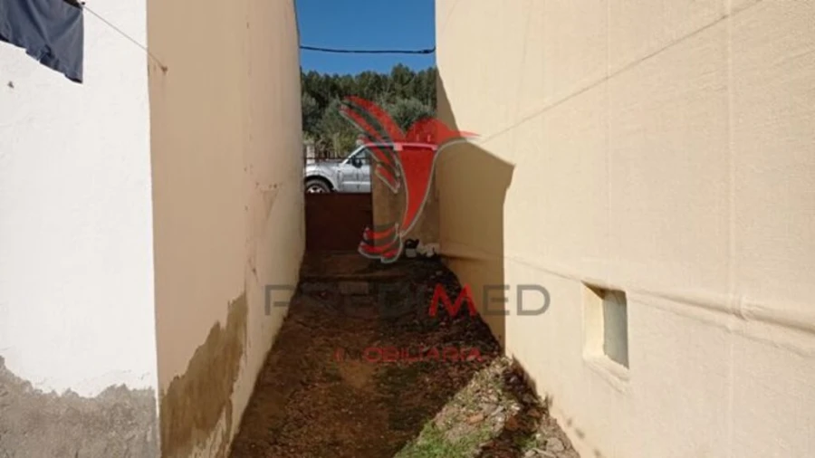 Moradia T2 para Venda em Aldeia Velha Foto 12