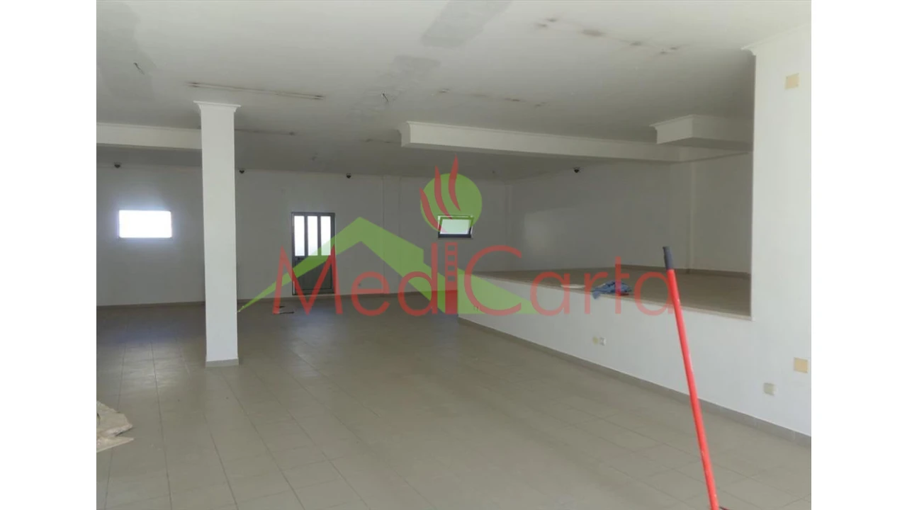 Loja para Venda em Cartaxo e Vale da Pinta Foto 3