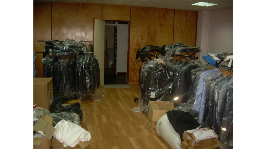 Loja para Venda em Almada, Cova da Piedade, Pragal e Cacilhas Foto 6