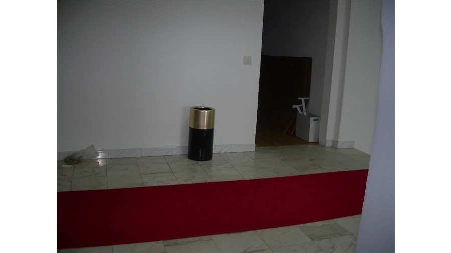 Loja para Venda em Almada, Cova da Piedade, Pragal e Cacilhas Foto 4