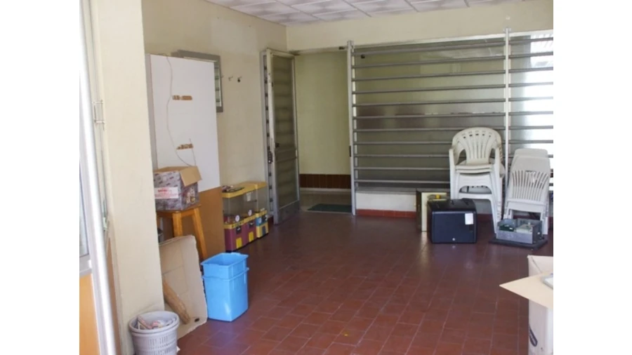 Loja para Venda em Almada, Cova da Piedade, Pragal e Cacilhas Foto 3