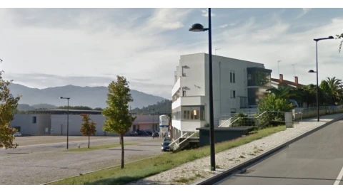 Loja para Venda em Grade e Carralcova