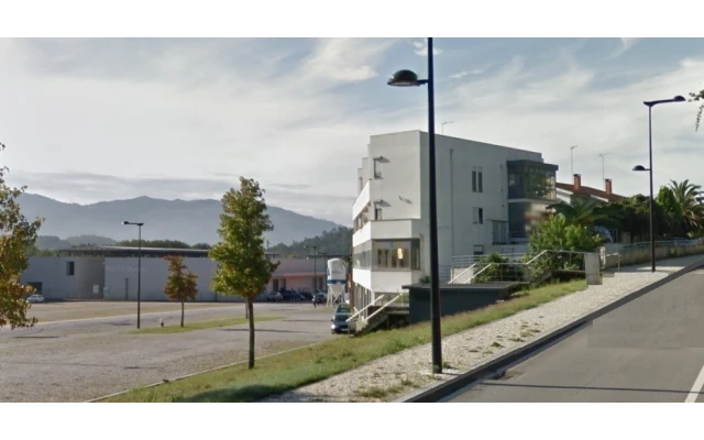 Loja para Venda em Grade e Carralcova