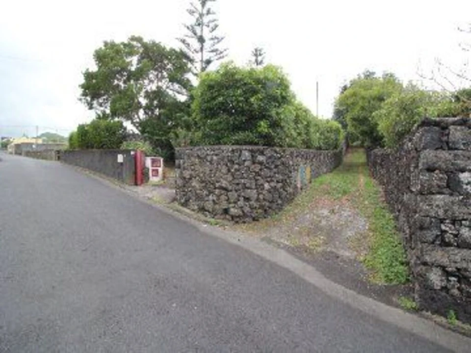 Prédio para Venda em São Vicente Ferreira Foto 3