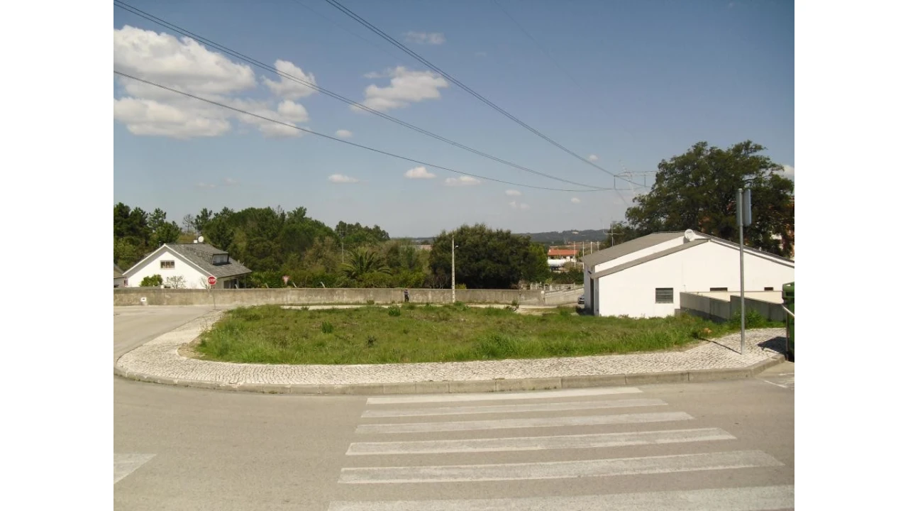 Terreno para Venda em Condeixa-A-Velha e Condeixa-A-Nova Foto 1