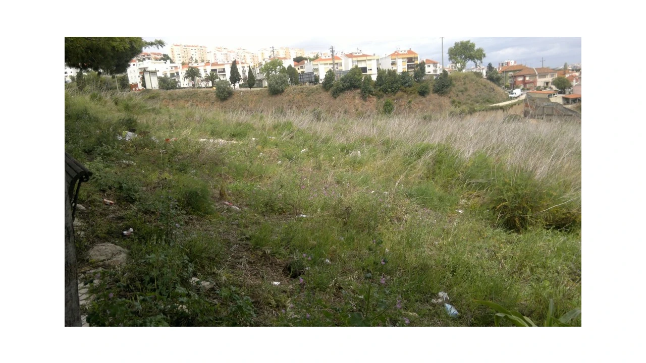 Terreno para Venda em Palmela Foto 1