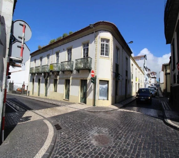 Prédio para Venda em Ponta Delgada (São José)